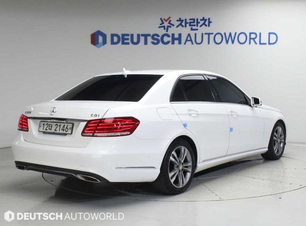 벤츠 E 클래스 E220 CDI 아방가르드 사진 2