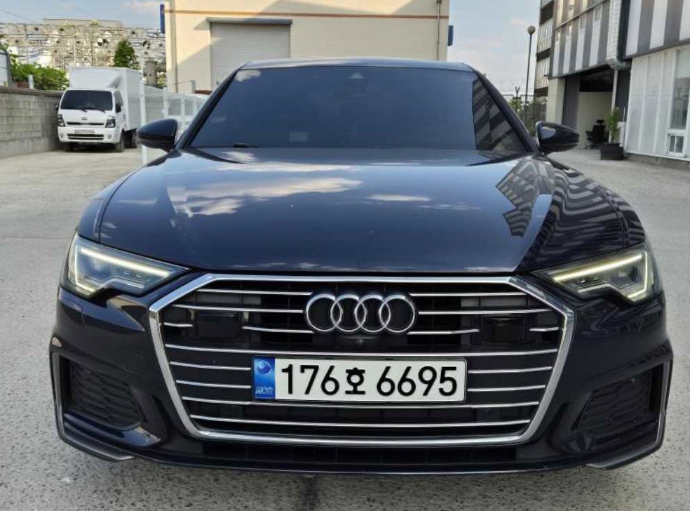 아우디 A6 45 TFSI 프리미엄