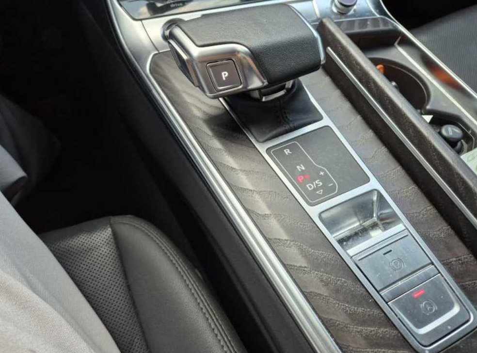 아우디 A6 45 TFSI 프리미엄 사진 14