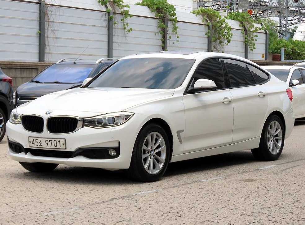 BMW 그란투리스모 GT 320D xDrive 사진 2