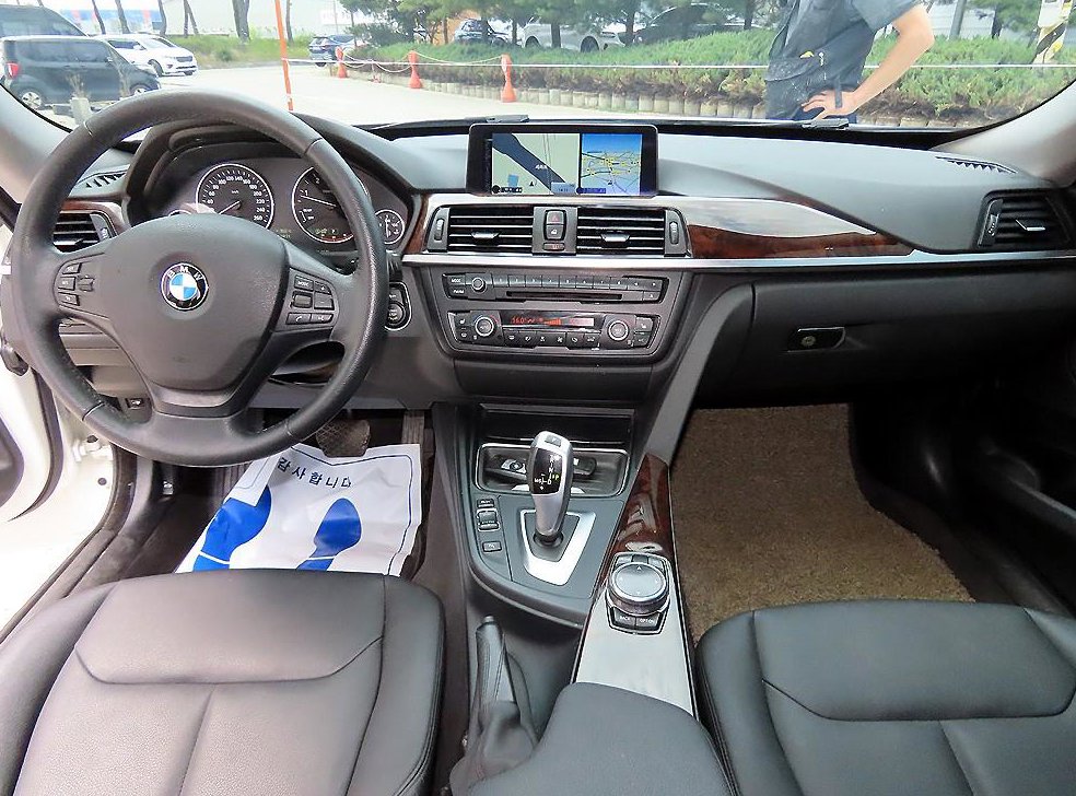 BMW 그란투리스모 GT 320D xDrive 사진 7