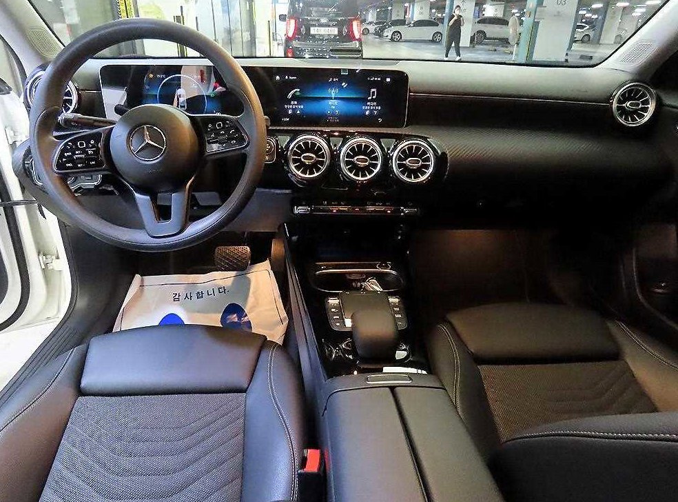 벤츠 A 클래스 A220 세단 사진 10