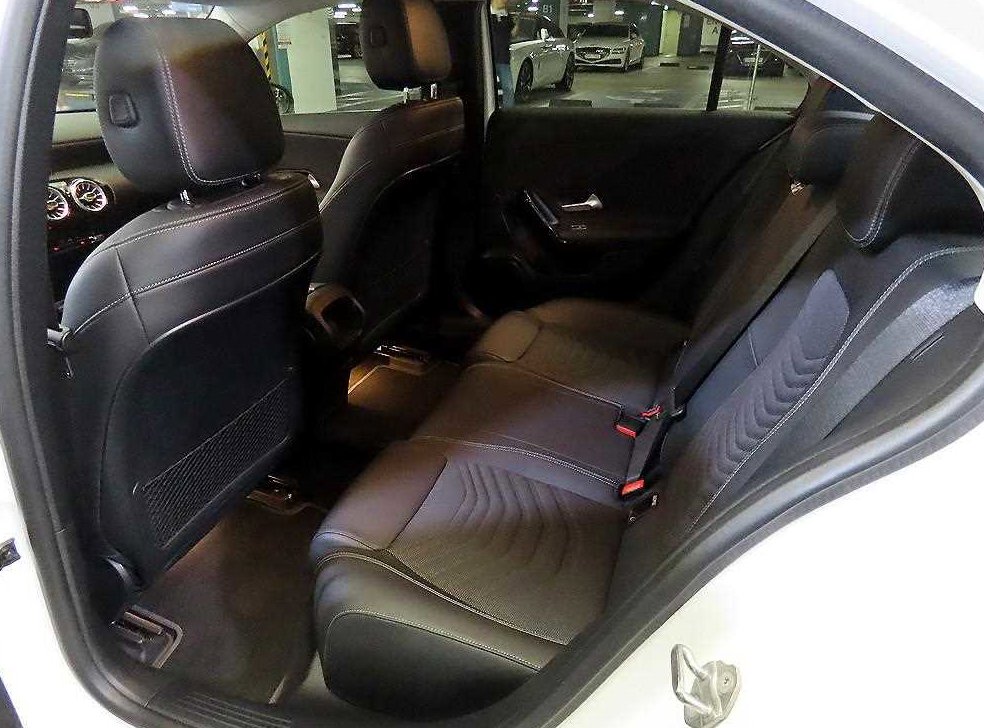 벤츠 A 클래스 A220 세단 사진 7