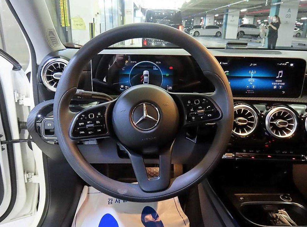 벤츠 A 클래스 A220 세단 사진 8