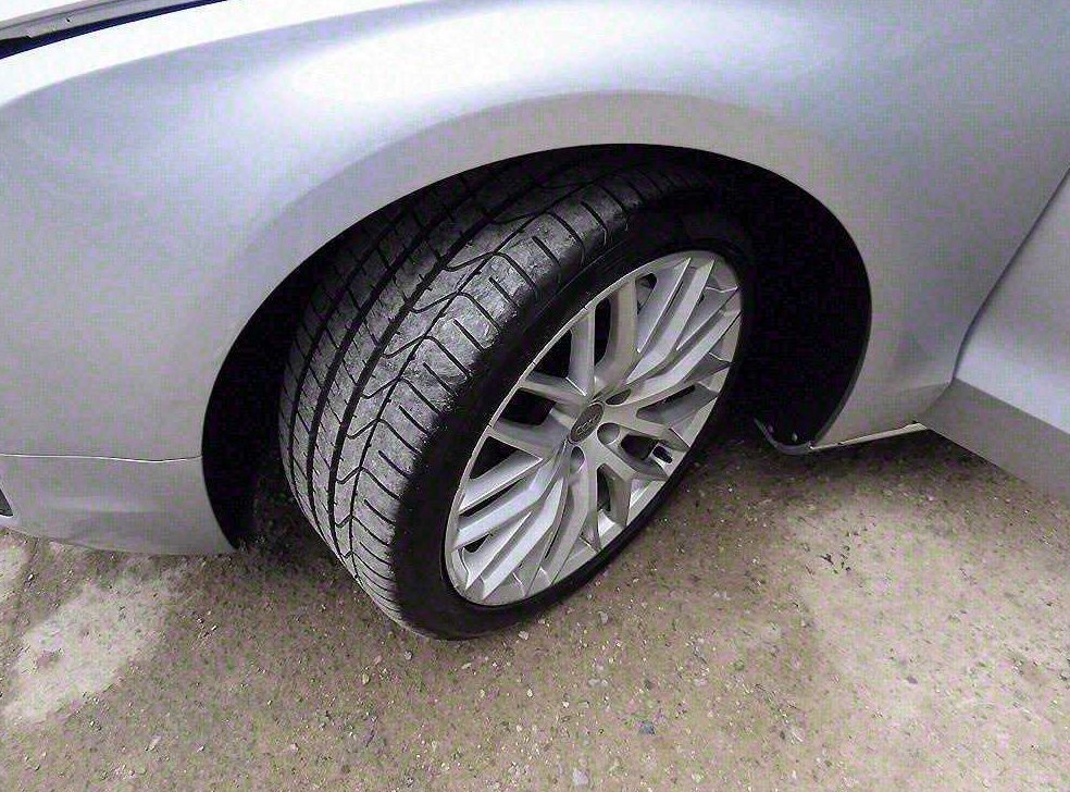 아우디 A8 60 TFSI 콰트로 LWB 사진 20