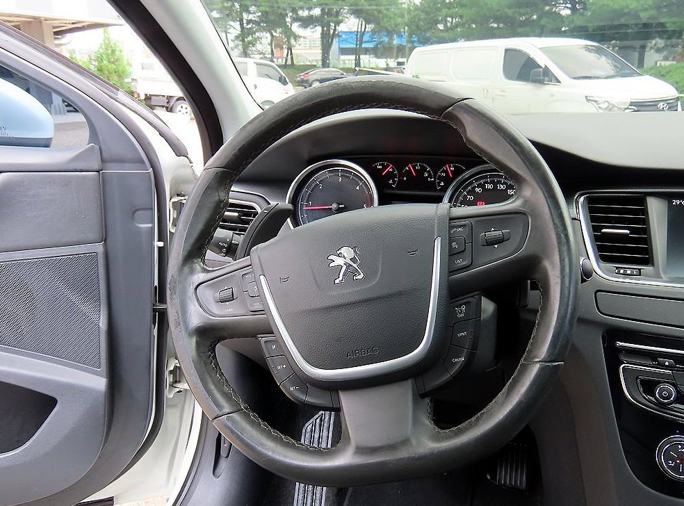 푸조 508 1.6 E-HDI 럭스 사진 8