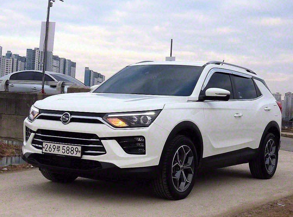 KG모빌리티(쌍용)  코란도 2WD 가솔린 1.5 C5 사진 2