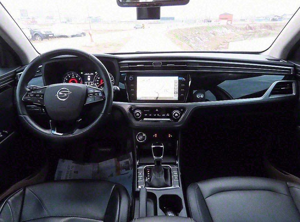KG모빌리티(쌍용)  코란도 2WD 가솔린 1.5 C5 사진 9