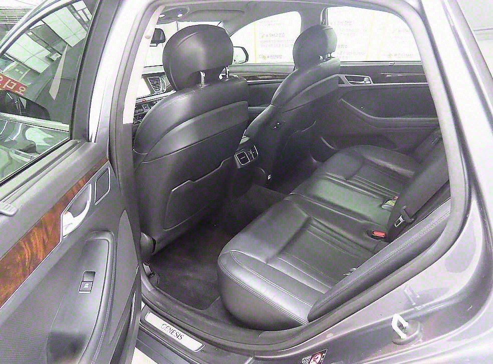 현대 제네시스 G330 프리미엄 AWD 사진 6