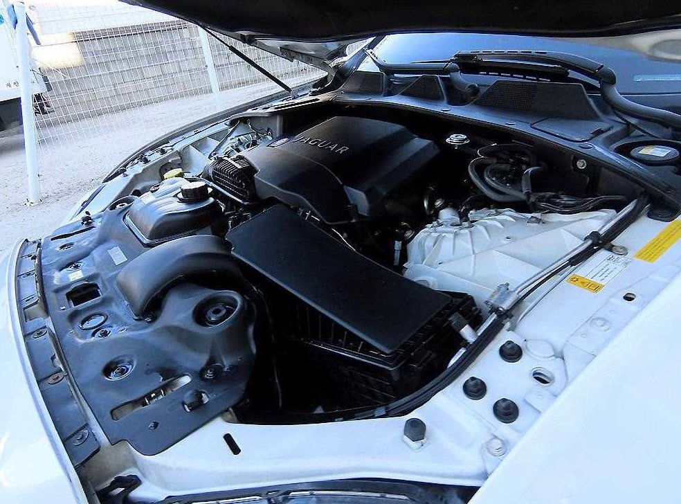 재규어 XJ 3.0D 사진 19