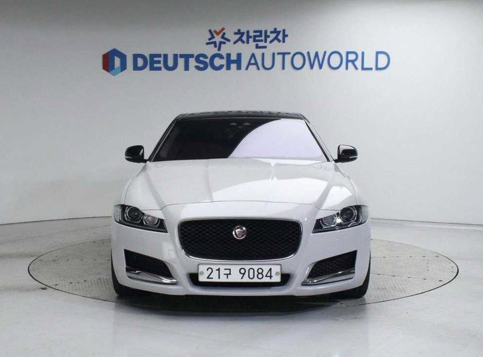 재규어 XF 2.0D 프레스티지 사진 3