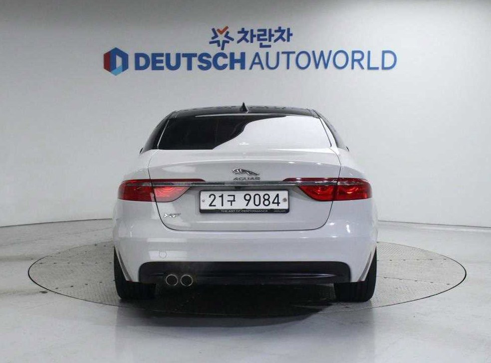 재규어 XF 2.0D 프레스티지 사진 4
