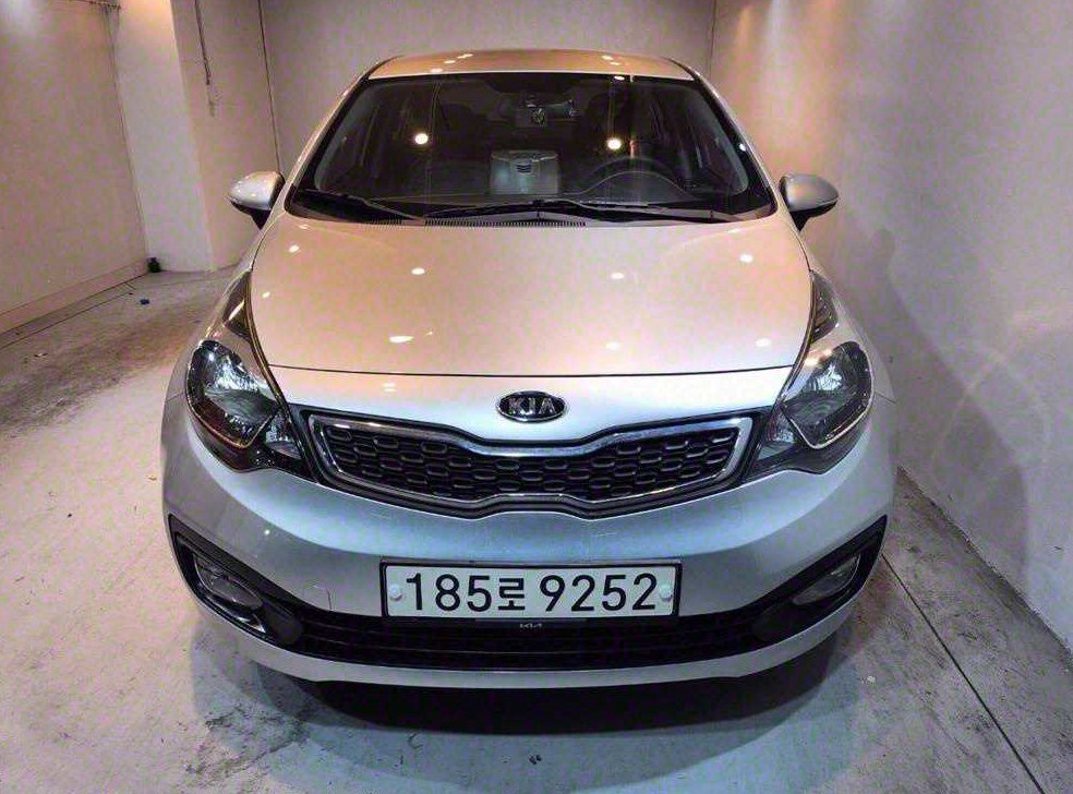 기아 프라이드 4DR 1.6GDI 럭셔리