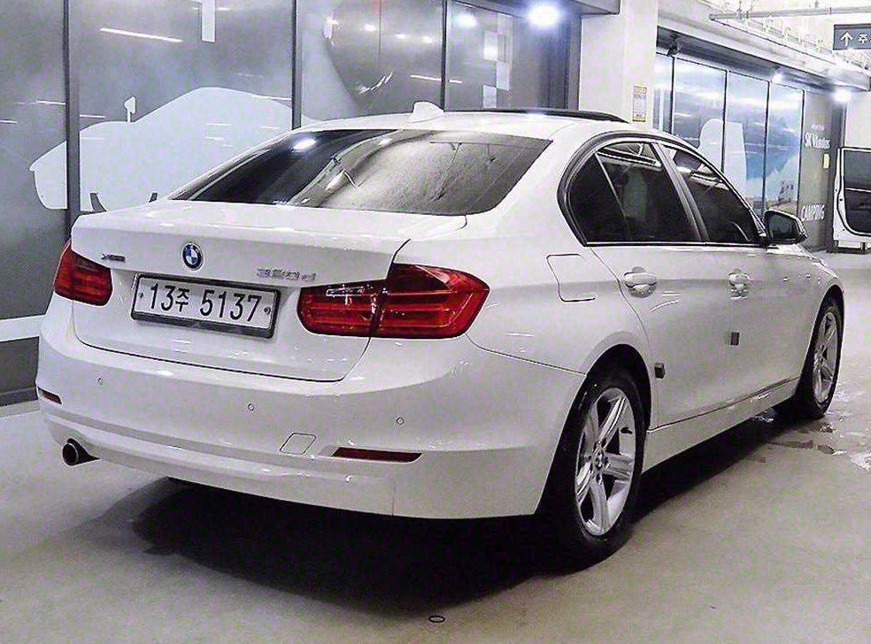 BMW 3시리즈 320d xDrive 사진 4