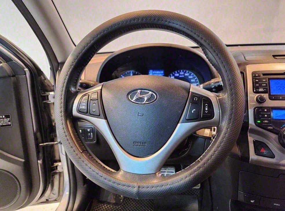 현대 i30 1.6 VGT 사진 10