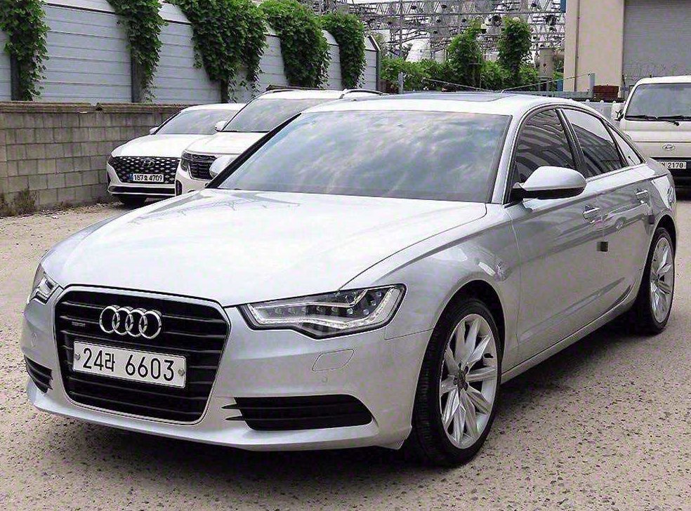아우디 A6 40 TFSI 콰트로 사진 2