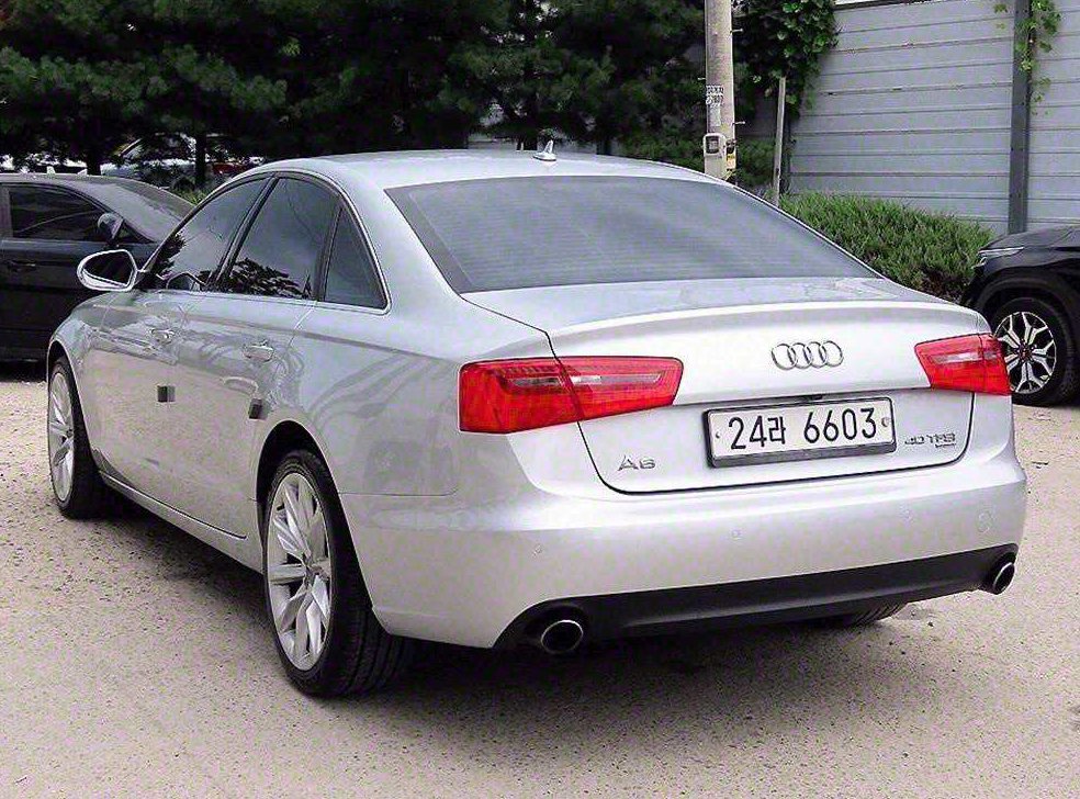 아우디 A6 40 TFSI 콰트로 사진 3