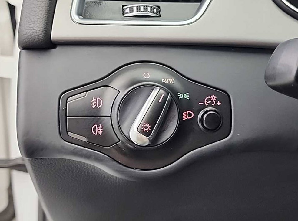 아우디 A4 35 TDI 콰트로 사진 17