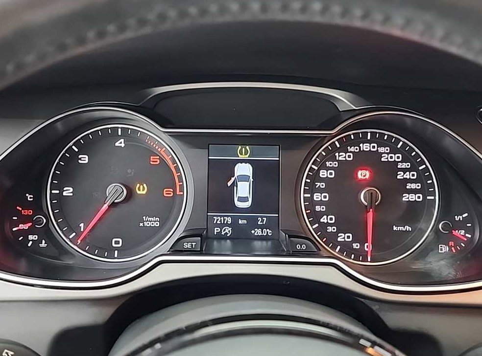 아우디 A4 35 TDI 콰트로 사진 6