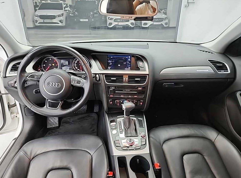 아우디 A4 35 TDI 콰트로 사진 7