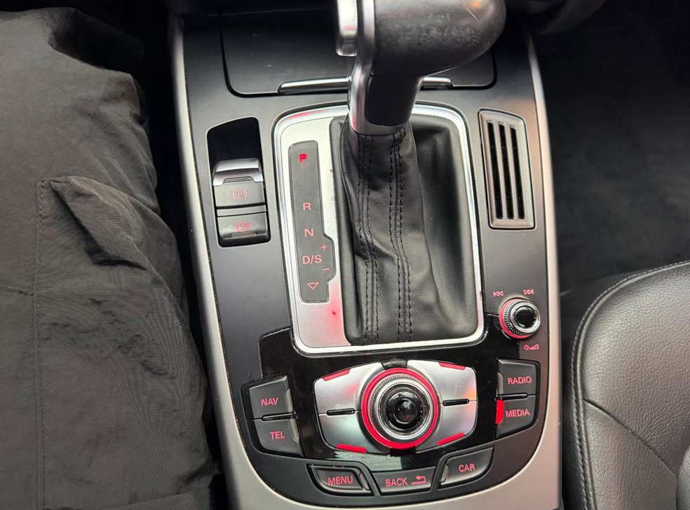 아우디 A4 35 TDI 콰트로 사진 16