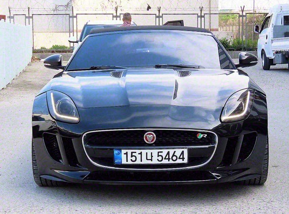 재규어 F-TYPE 3.0 컨버터블 사진 2
