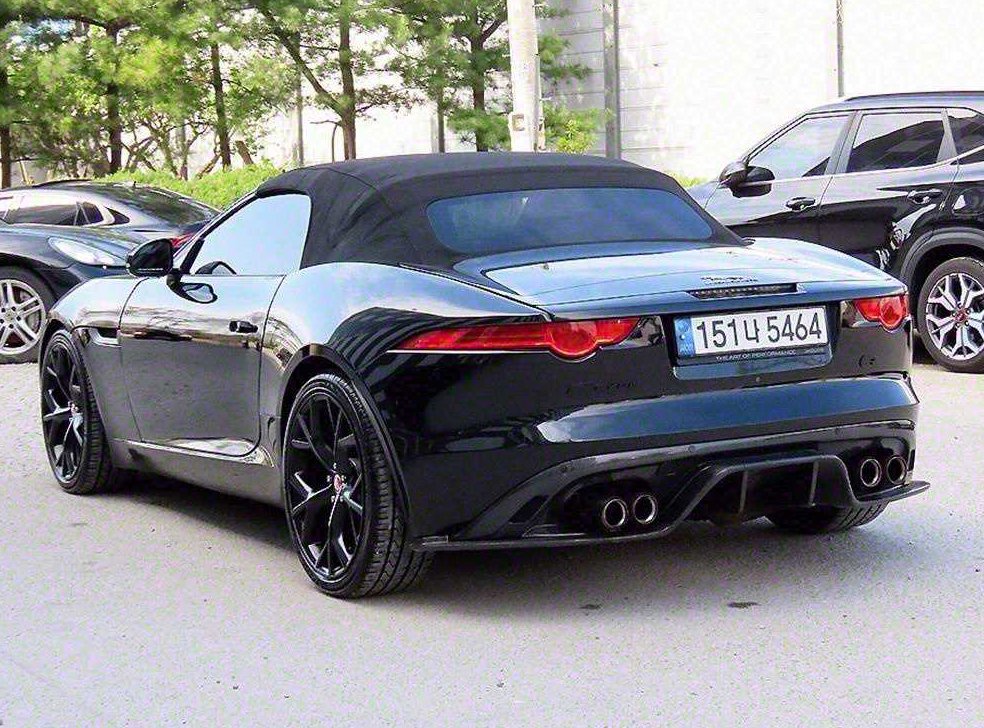 재규어 F-TYPE 3.0 컨버터블 사진 4