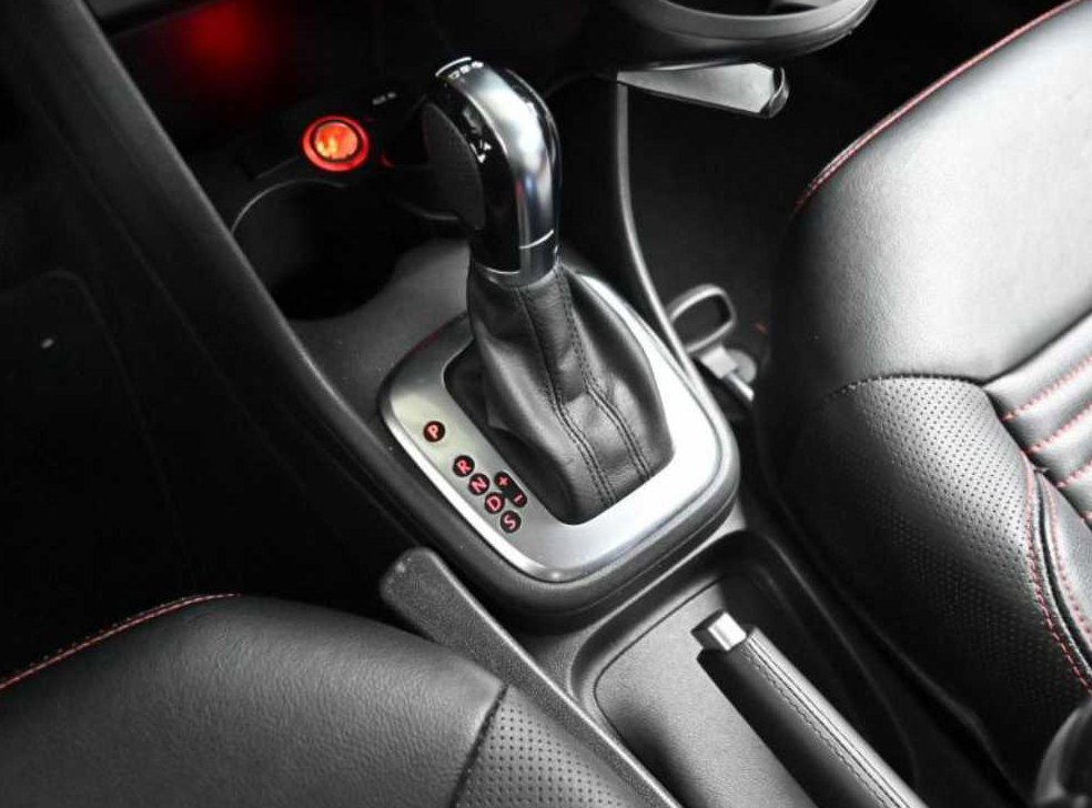 폭스바겐 폴로 1.6 TDI R-LINE 사진 10