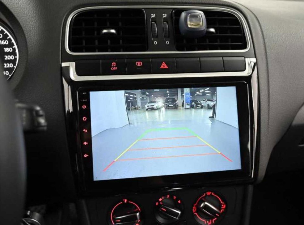 폭스바겐 폴로 1.6 TDI R-LINE 사진 16