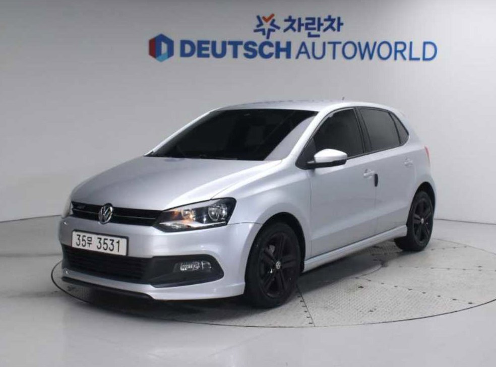 폭스바겐 폴로 1.6 TDI R-LINE 사진 2