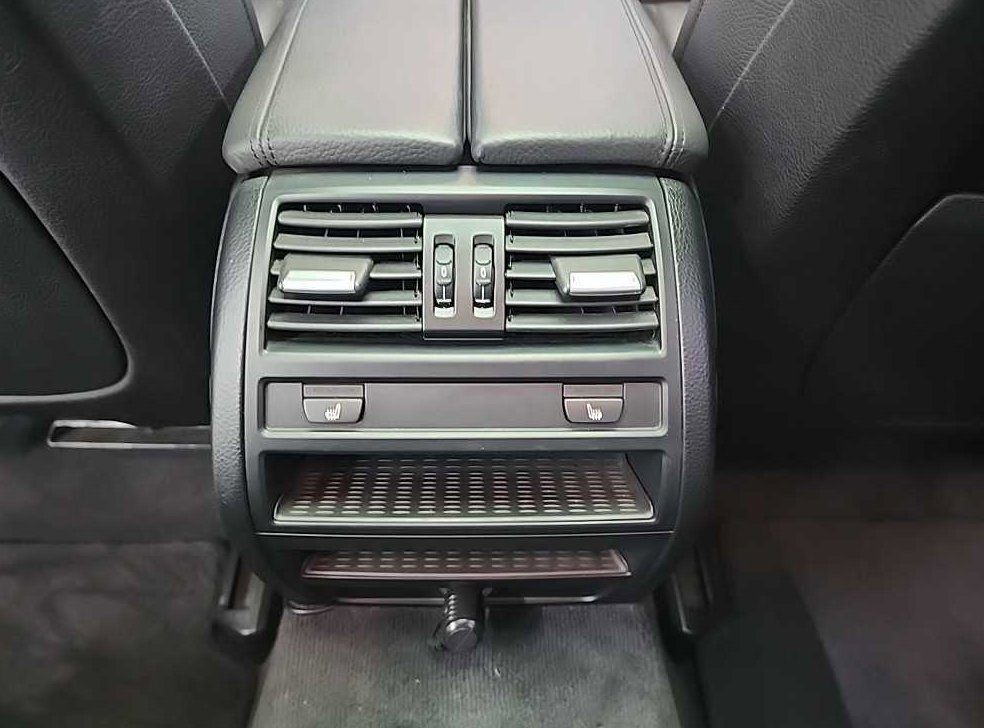 BMW 5시리즈 520d 사진 13