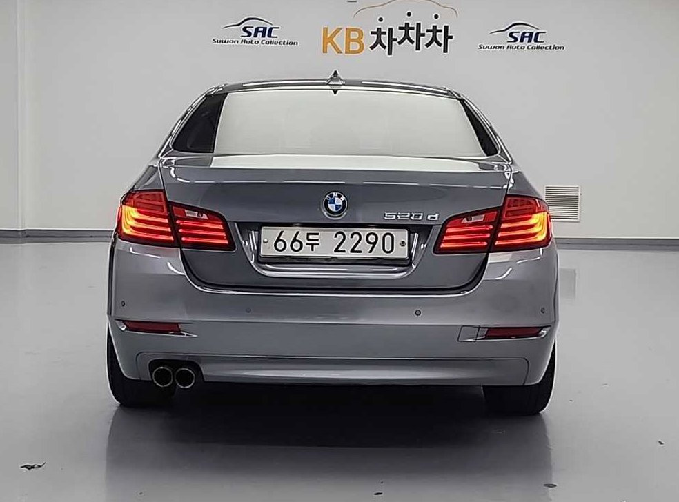 BMW 5시리즈 520d 사진 3
