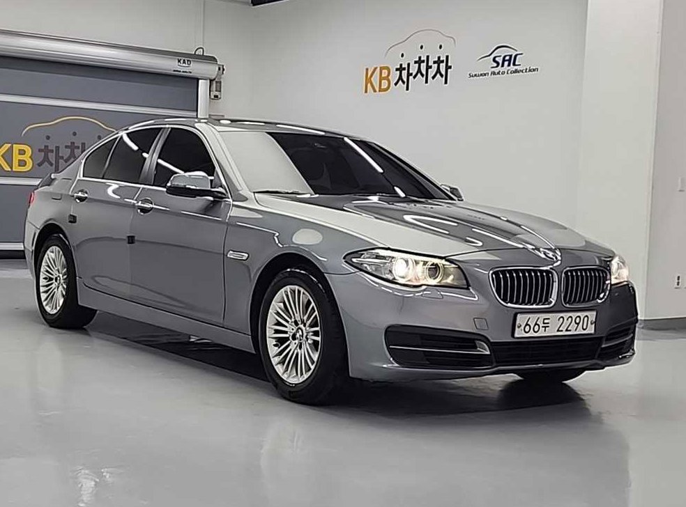BMW 5시리즈 520d 사진 4