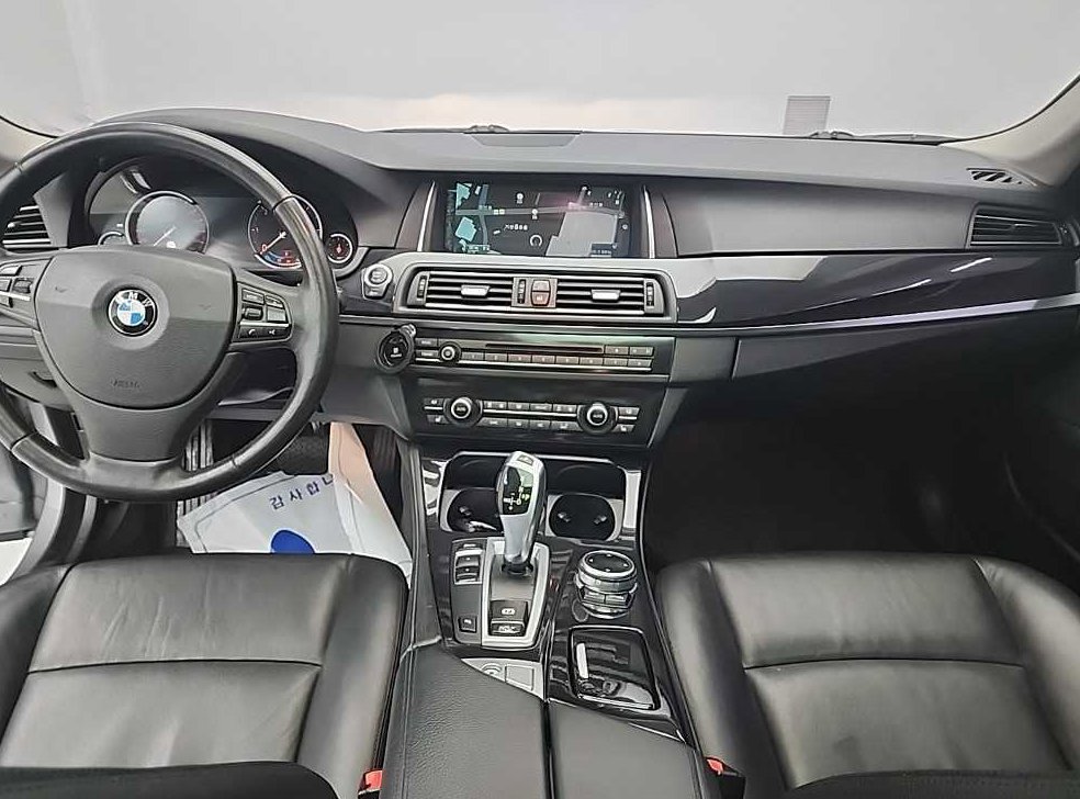 BMW 5시리즈 520d 사진 7
