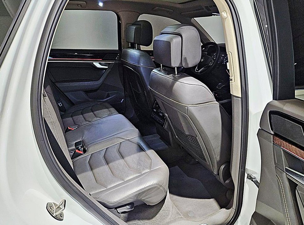 폭스바겐 투아렉 3.0 TDI 프레스티지 사진 17