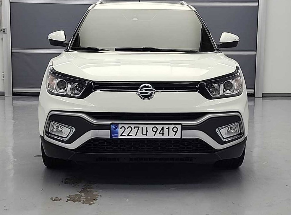 KG모빌리티(쌍용)  티볼리 4WD 디젤 1.6 RX 사진 2
