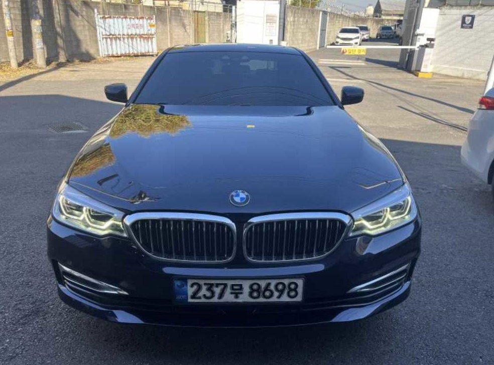 BMW 5시리즈 520d 럭셔리 플러스