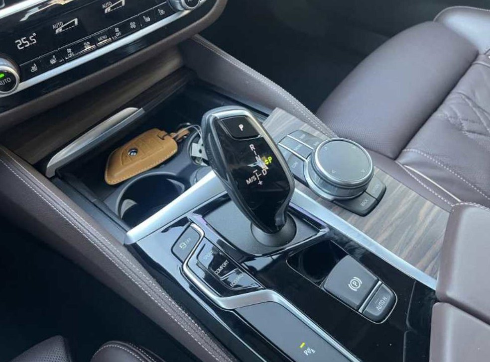 BMW 5시리즈 520d 럭셔리 플러스 사진 10