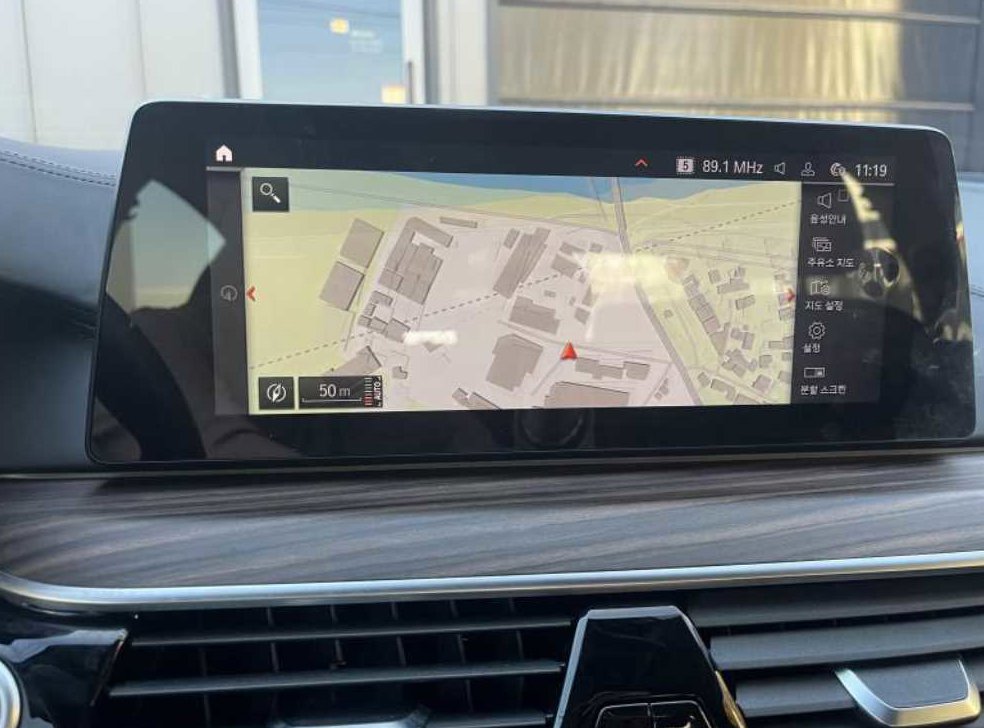 BMW 5시리즈 520d 럭셔리 플러스 사진 11