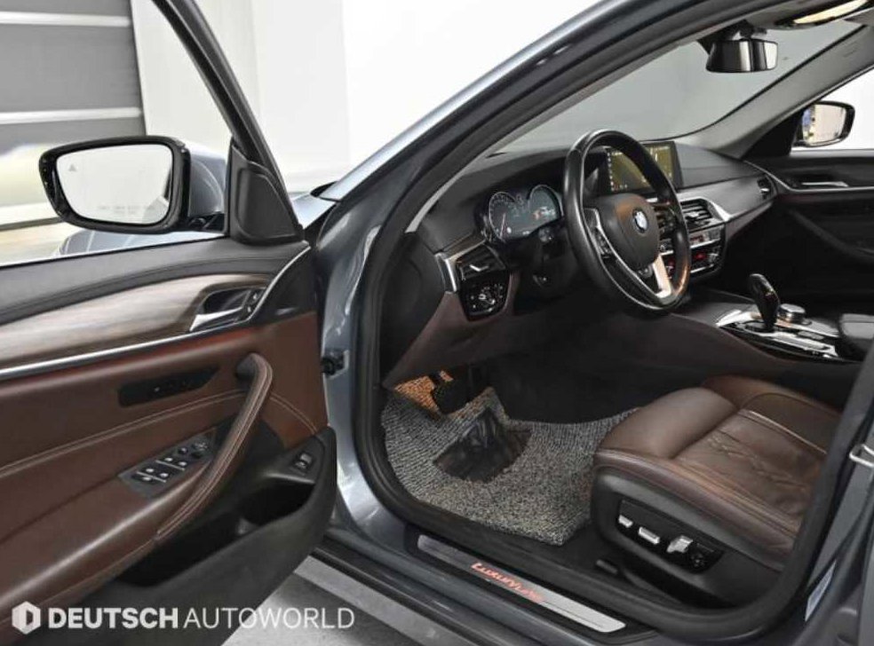 BMW 5시리즈 530i 럭셔리 플러스 사진 11
