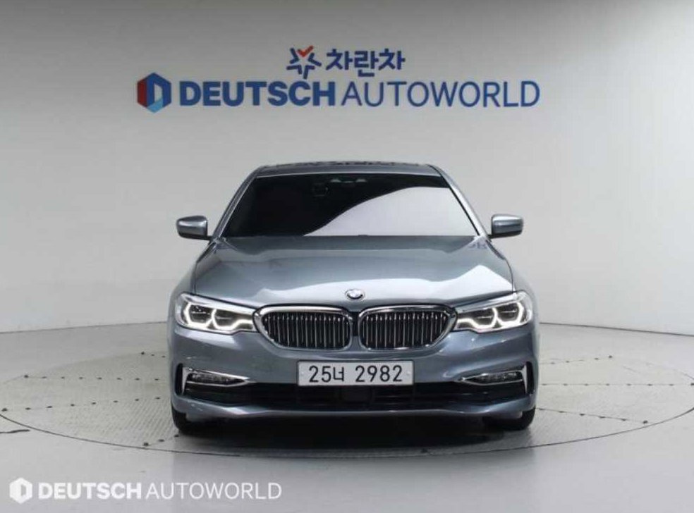 BMW 5시리즈 530i 럭셔리 플러스 사진 3