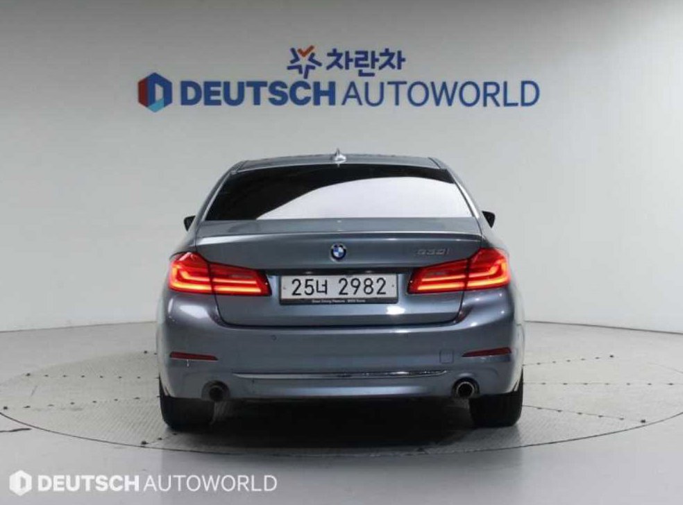 BMW 5시리즈 530i 럭셔리 플러스 사진 4