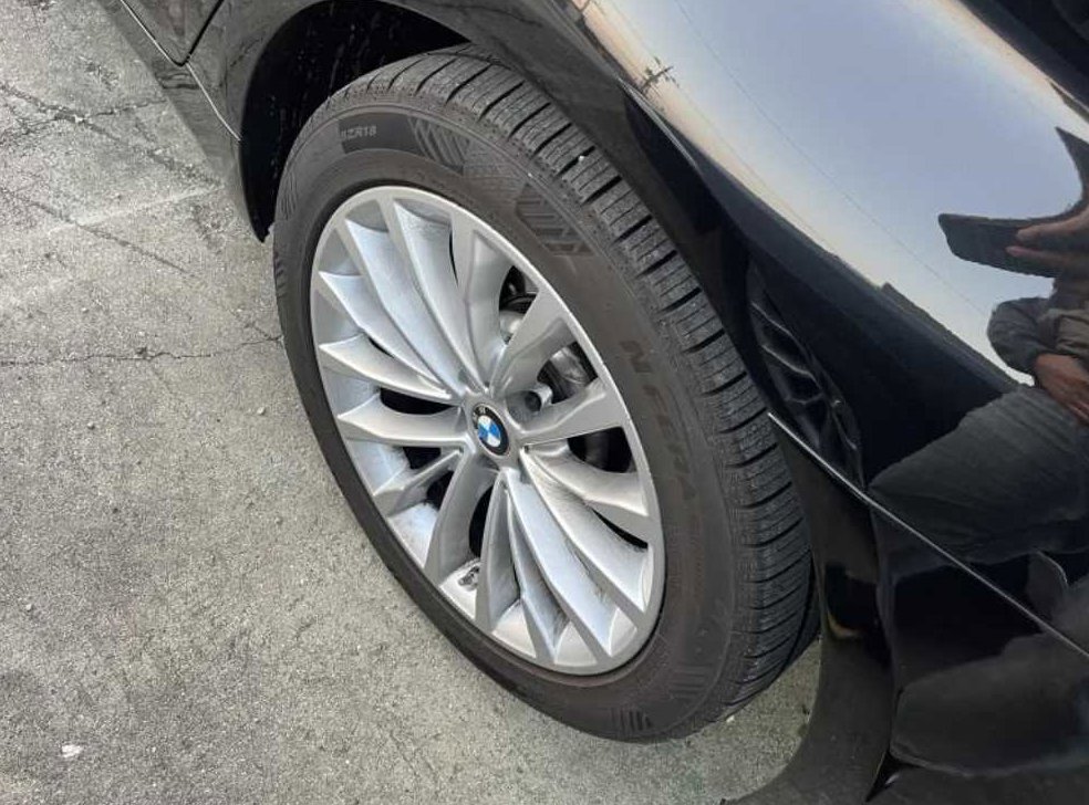 BMW 5시리즈 530i M 스포츠 플러스 사진 18