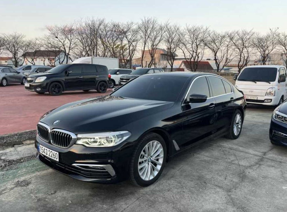 BMW 5시리즈 530i M 스포츠 플러스 사진 3