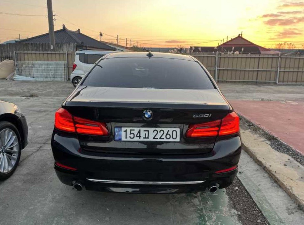 BMW 5시리즈 530i M 스포츠 플러스 사진 5