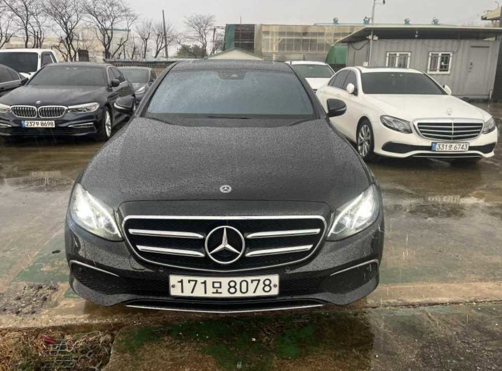 벤츠 E 클래스 E250 아방가르드 사진 2