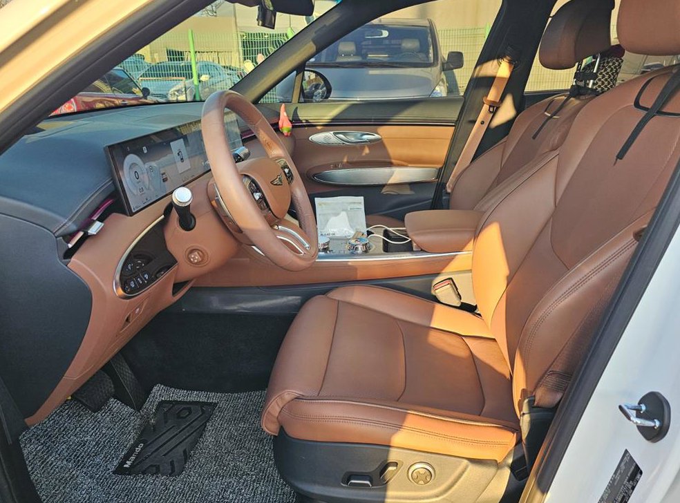 제네시스 GV70 2.5T 가솔린 2WD 사진 8
