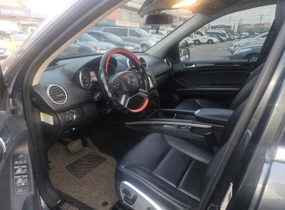 벤츠 M 클래스 ML350 블루텍 4Matic 사진 7