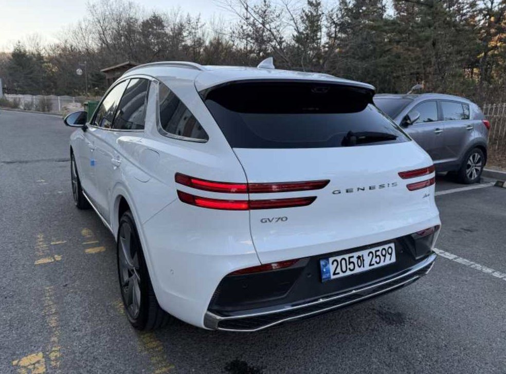 제네시스 GV70 2.5T 가솔린 AWD 사진 4
