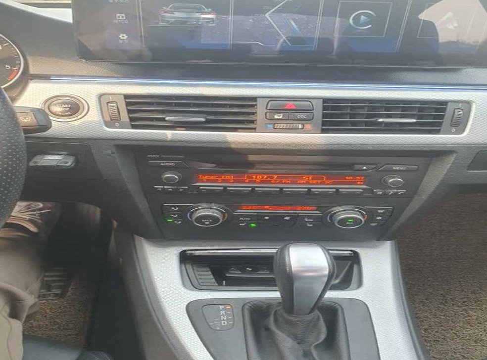 BMW 3시리즈 320d 세단 사진 14